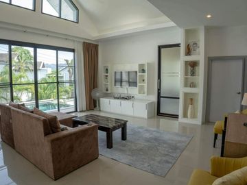 Bophut Villa 3 Beds 4 Bath 200 SQM