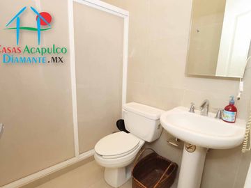 Depa con terraza y vista a las áreas comunes