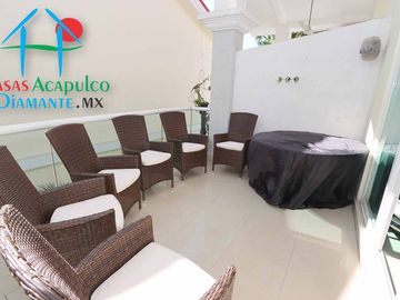Depa con terraza y vista a las áreas comunes