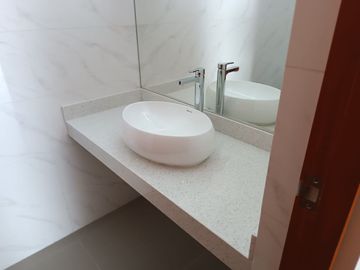 PRECIOSO DEPARTAMENTO  2DO PISO ESTRENO ENTREGA INMEDIATA SAN BORJA!