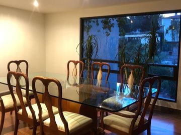 Casa en VENTA, Lomas de Tecamachalco, muy cerca de Colegios Paisanos y Club Tecamachalco
