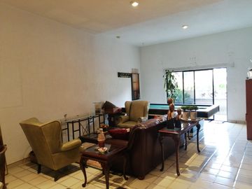 Casa en VENTA, Lomas de Tecamachalco, muy cerca de Colegios Paisanos y Club Tecamachalco