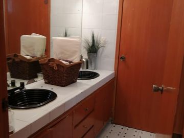 Casa en VENTA, Lomas de Tecamachalco, muy cerca de Colegios Paisanos y Club Tecamachalco