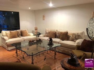 Casa en VENTA, Lomas de Tecamachalco, muy cerca de Colegios Paisanos y Club Tecamachalco