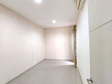 Rumah Modern Minimalis di Citra Sun Garden