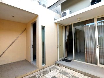 Rumah Modern Minimalis di Citra Sun Garden