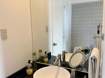 SE VENDE HERMOSO Y ELEGANTE DEPARTAMENTO EN MIRAFLORES