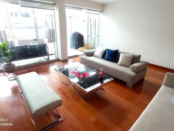 VENTA DE DEPARTAMENTO EN SAN BORJA CON PISCINA