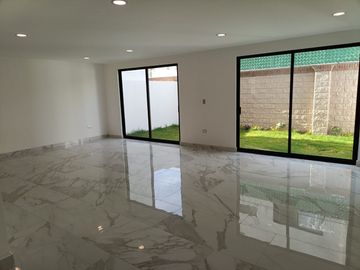 VENTA DE CASA, 4 RECÁMARAS EN LOMAS DE ANGELÓPOLIS 3, PARQUE CHIHUAHUA, PUEBLA