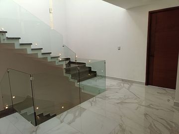 VENTA DE CASA, 4 RECÁMARAS EN LOMAS DE ANGELÓPOLIS 3, PARQUE CHIHUAHUA, PUEBLA