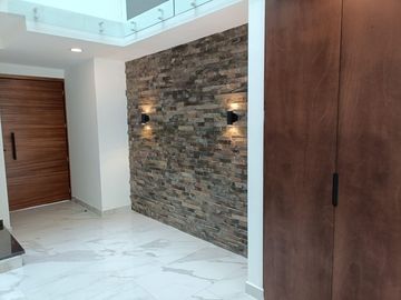 VENTA DE CASA, 4 RECÁMARAS EN LOMAS DE ANGELÓPOLIS 3, PARQUE CHIHUAHUA, PUEBLA