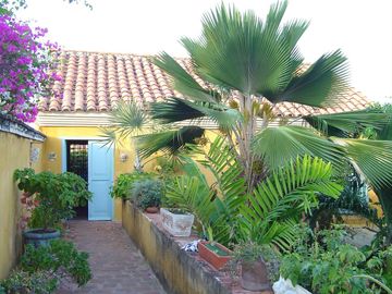 Venta de Casa Colonial de 3 Niveles  en el Barrio San Diego