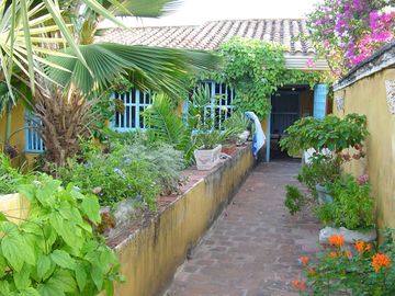 Venta de Casa Colonial de 3 Niveles  en el Barrio San Diego