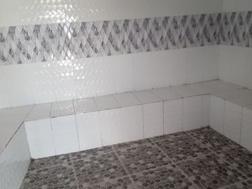 Te vendo esta preciosa casa finca de descanso con cuatro niveles a puerta cerrada, bien barata en Copacabana.