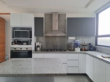 Departamento grande y seminuevo en Venta en Santa Cruz del Monte