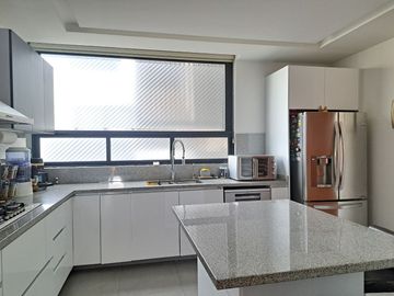 Departamento grande y seminuevo en Venta en Santa Cruz del Monte