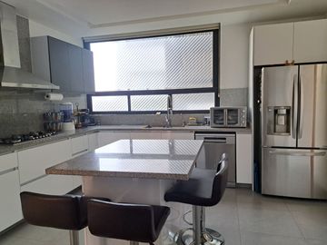 Departamento grande y seminuevo en Venta en Santa Cruz del Monte