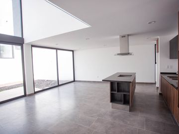 CASA EN VENTA EN ZIBATA