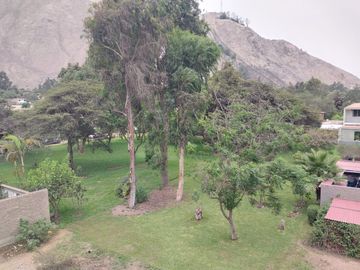 VENTA DE CASA CHACLACAYO URB. GIRASOLES ZONA PLANA