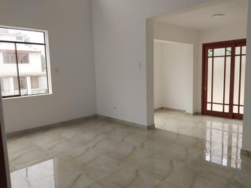 VENTA DE CASA CHACLACAYO URB. GIRASOLES ZONA PLANA