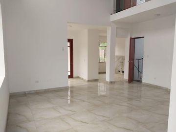 VENTA DE CASA CHACLACAYO URB. GIRASOLES ZONA PLANA