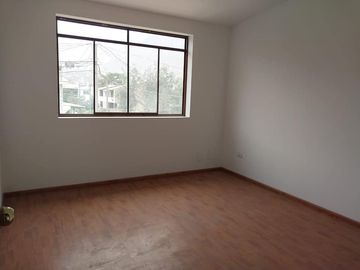 VENTA DE CASA CHACLACAYO URB. GIRASOLES ZONA PLANA