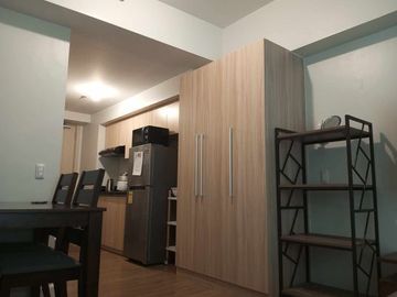 Studio Unit Fully Furnished For Sale in Solinea Tower 3(Lazuli), Cebu City