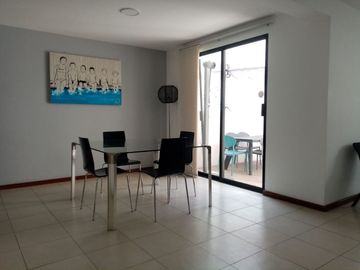 Casa con Roof garden y cuarto de servicio en Cumbres delLago Juriquilla.