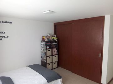 Casa con Roof garden y cuarto de servicio en Cumbres delLago Juriquilla.