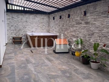 ATIPIKA VENDE - ESPECTACULAR CASA CAMPO ARAGON
