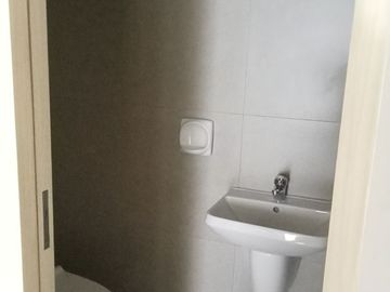 Up For Grabs: Own a Fully Furnished 3-Bedroom w/2T&B & Carport 2-Storey Townhouse in Elevé Homes Tagaytay – RFO with Huge Discounts! Only 50K RESERVAT