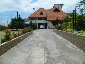 QUINTA EN VENTA. IZAMBA AMBATO!!