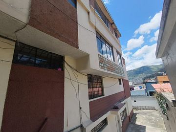 Casa Rentera en Venta - Sector Sur cerca a Colegio Montufar