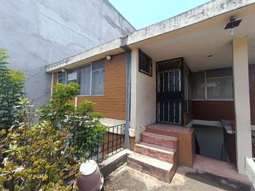 Casa Rentera en Venta - Sector Sur cerca a Colegio Montufar