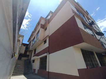 Casa Rentera en Venta - Sector Sur cerca a Colegio Montufar