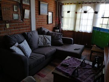 Casa en VENTA…  Santa María La Magdalena Ocotitlán, Zona Residencial de Metepec