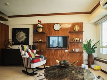 2BR Loft Type Unit For Rent/Sale at The Columns Legaspi Village Tower 1, Makati City