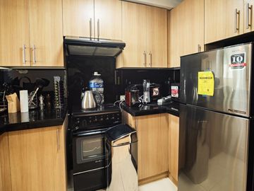 2BR Loft Type Unit For Rent/Sale at The Columns Legaspi Village Tower 1, Makati City