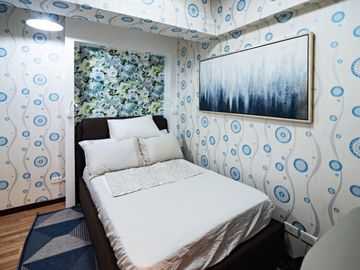 2BR Loft Type Unit For Rent/Sale at The Columns Legaspi Village Tower 1, Makati City