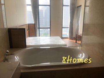 Senopati Penthouse 2+1BR Middle Floor Private Lift