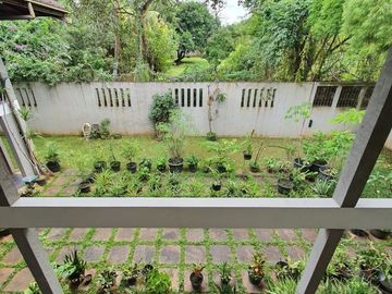 RUMAH ASRI dgn TAMAN at Jl CEMPAKA / BINTARO, JAKSEL