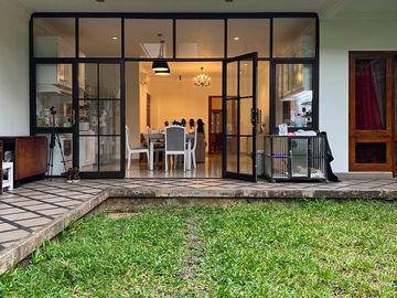RUMAH at Jl MALUKU / MENTENG, JAKPUS