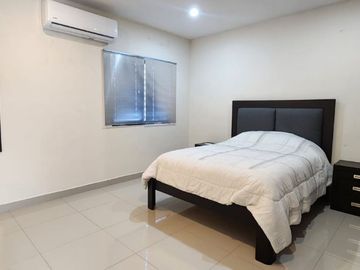 CASA EN VENTA EN CIUDAD DEL CARMEN, CAMPECHE.