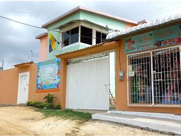 Casa de venta en montecristi zona norte manabí