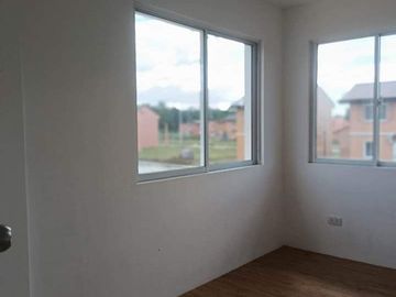 5 Bedrooms House and Lot in Subic, Zambales