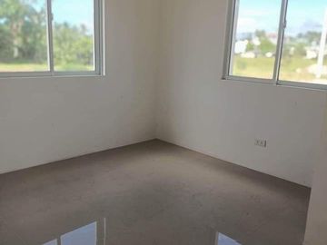 5 Bedrooms House and Lot in Subic, Zambales