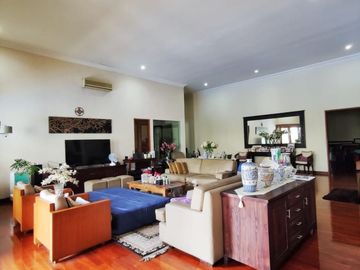 RUMAH at Jl SIMPRUG GOLF, JAKSEL