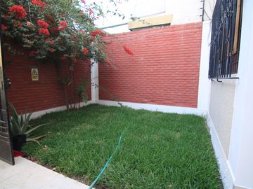 LINDA CASA EN VENTA –O - ALQUILER- URB. SAN ISIDRO - PIURA