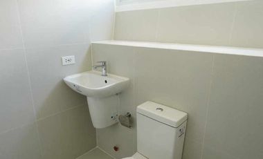 BATULAOV1B12XX: For Sale Semi Furnished 2BR Town House in Batulao Artscapes Commune