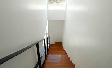 BATULAOV1B12XX: For Sale Semi Furnished 2BR Town House in Batulao Artscapes Commune